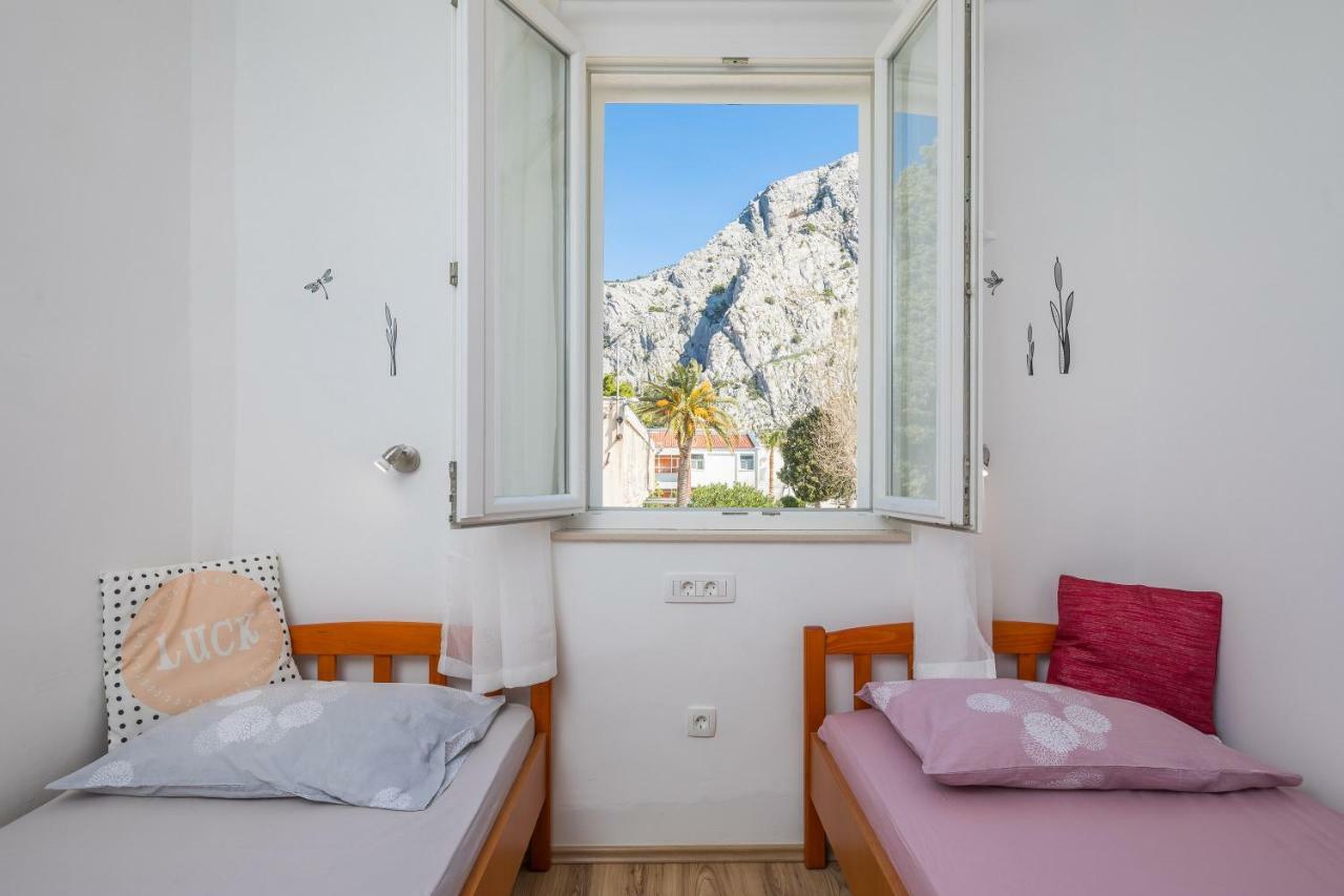 Sandy Beach Apartment Omiš Kültér fotó